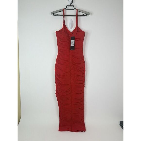 NEW‎ Elliatt Dress Womens XS Ruched Midi Bodycon Pippa Cocktail Prom Red - Picture 3 of 10